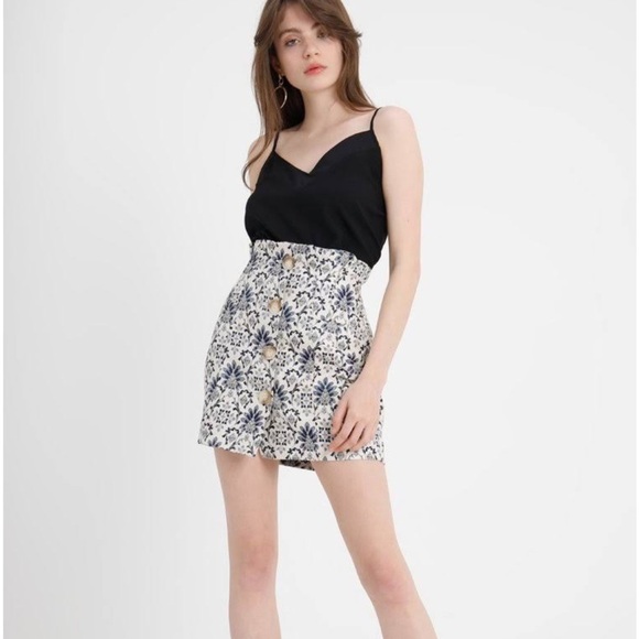 Topshop Floral High Waisted Buttoned Mini Skirt Size 4  NEW - Picture 1 of 8